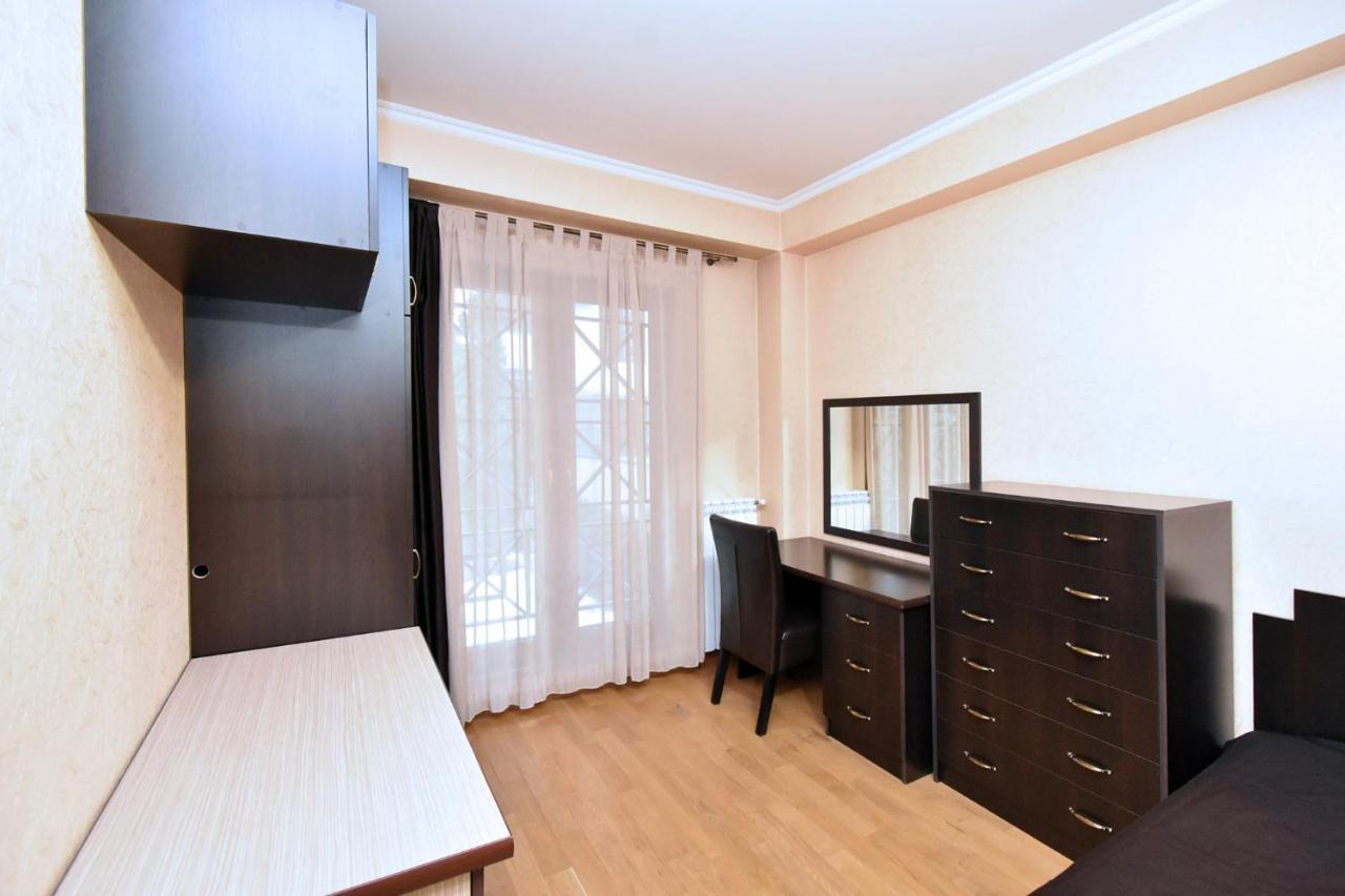 Dos Guest House Erevan Esterno foto